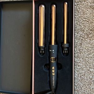 FOXYBAE INTERCHANGEABLE CURLING WAND